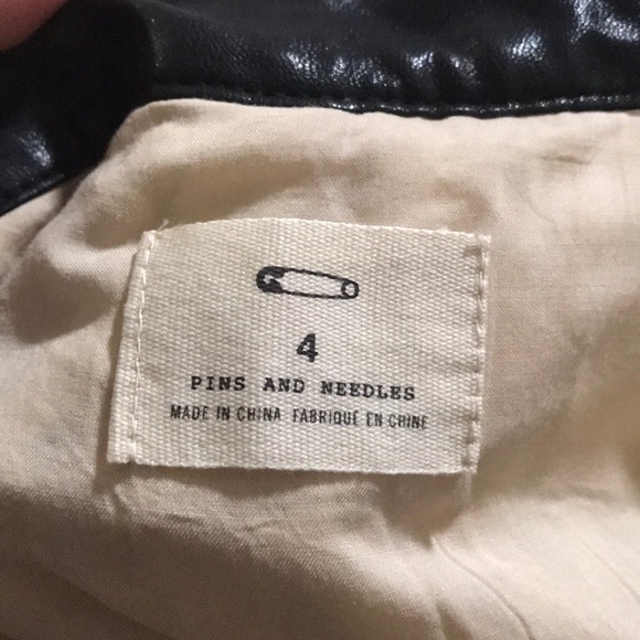 Pins and Needles Floral Overlay Skirt - Picture 5 of 7